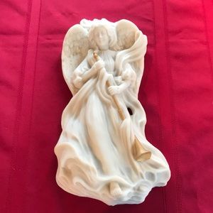 Angel with Gold Trumpet wall hanging